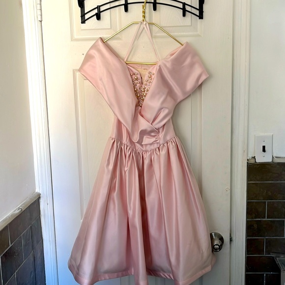 Prom or sweet 15/ 16 dress worn once size small/4 - Picture 2 of 7